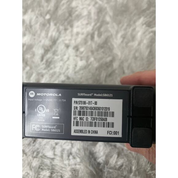 MOTOROLASURFBOARD MODEM 600 SERIES MODEL SB6121 Modem - Picture 6 of 7